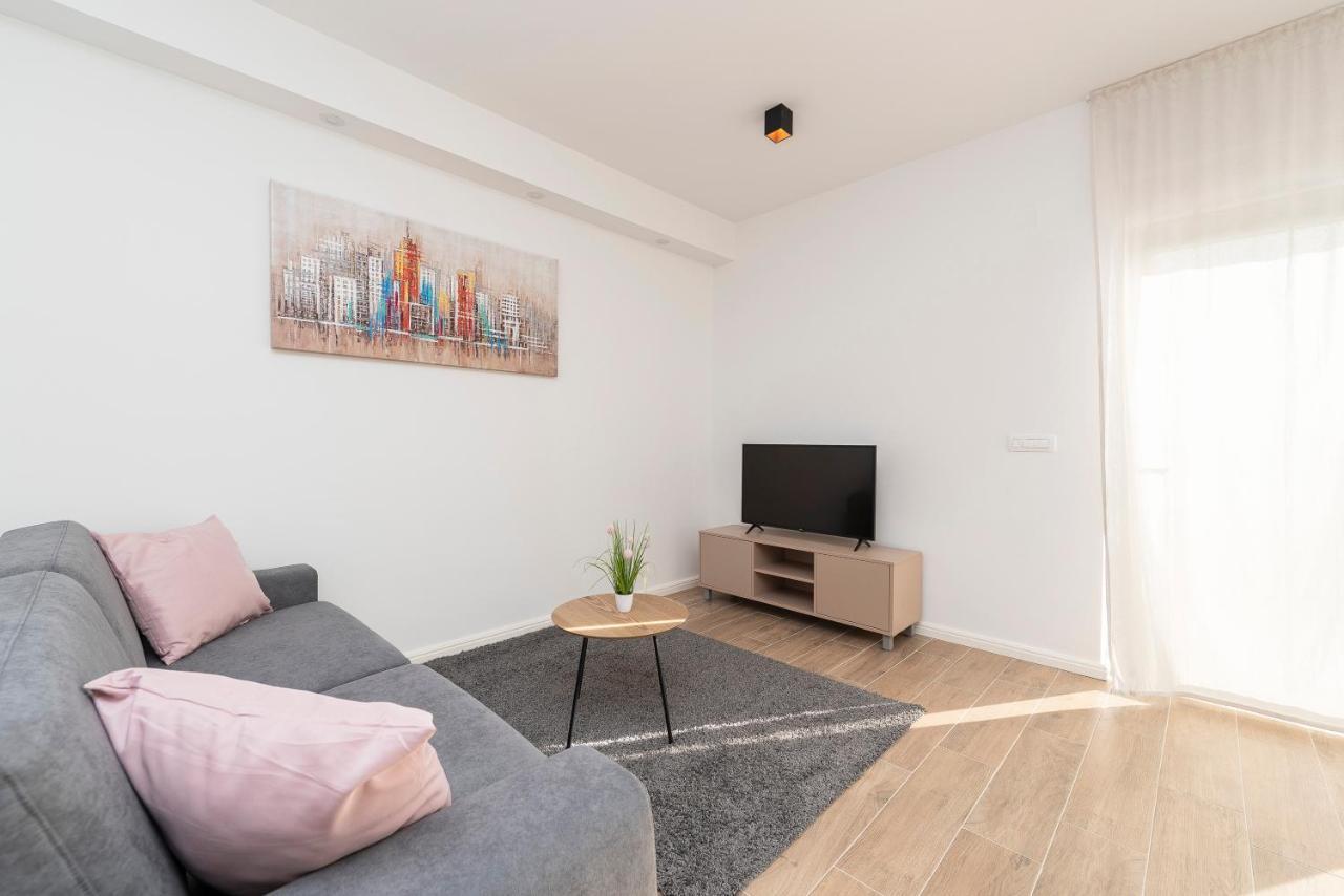 Villa Eni Apartments 2 Mandre Εξωτερικό φωτογραφία