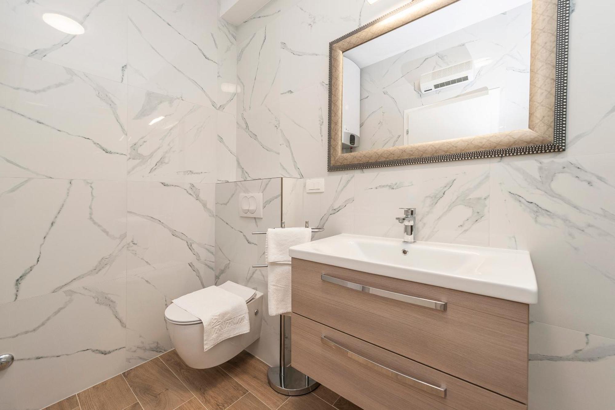 Villa Eni Apartments 2 Mandre Εξωτερικό φωτογραφία
