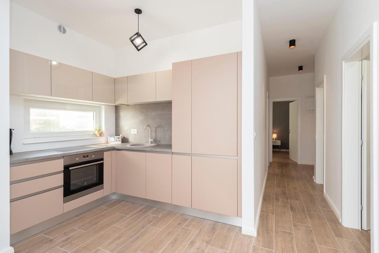Villa Eni Apartments 2 Mandre Εξωτερικό φωτογραφία