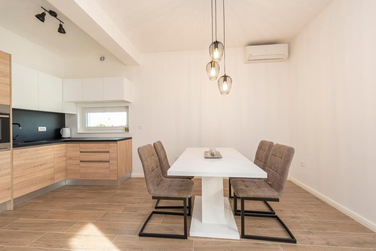Villa Eni Apartments 2 Mandre Εξωτερικό φωτογραφία